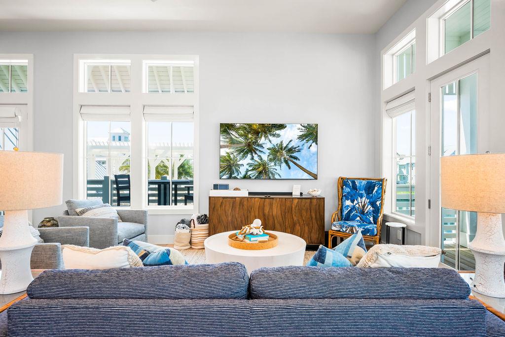 Living Area, 2nd Floor