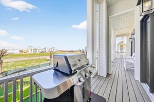 Wrap Balcony, 2nd Floor