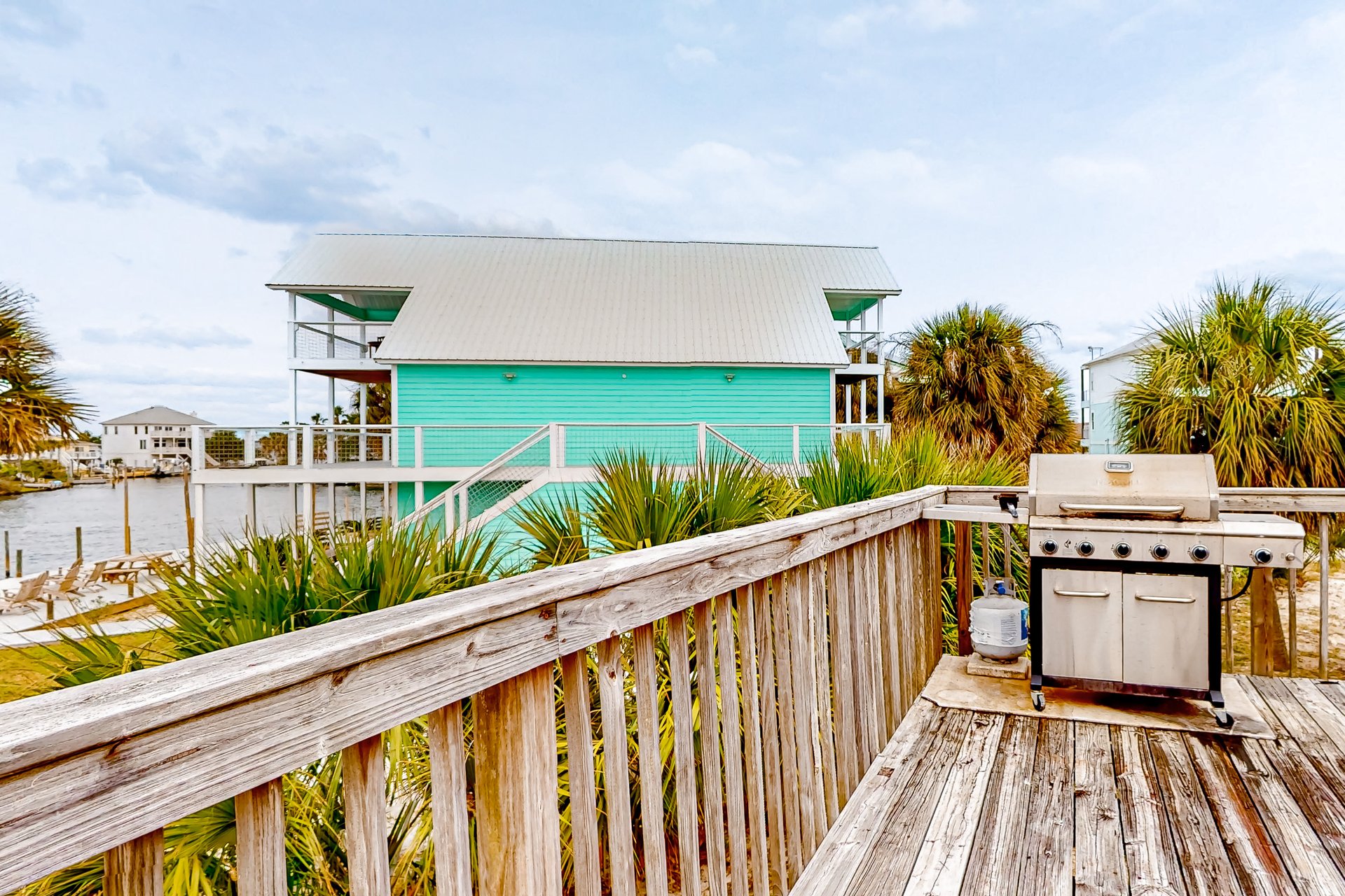 Flood Reef Retreat 38