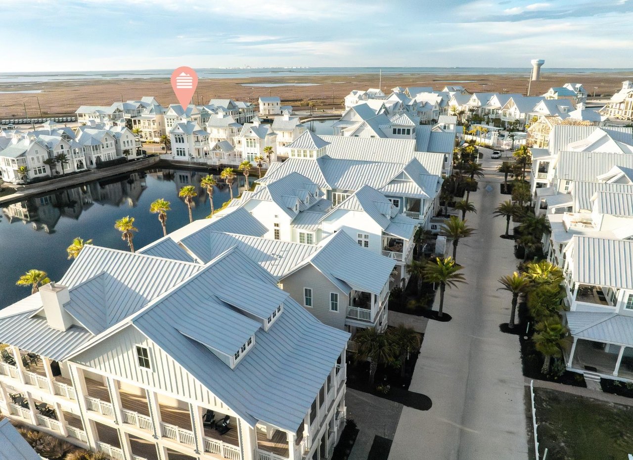 Aerial View, Location