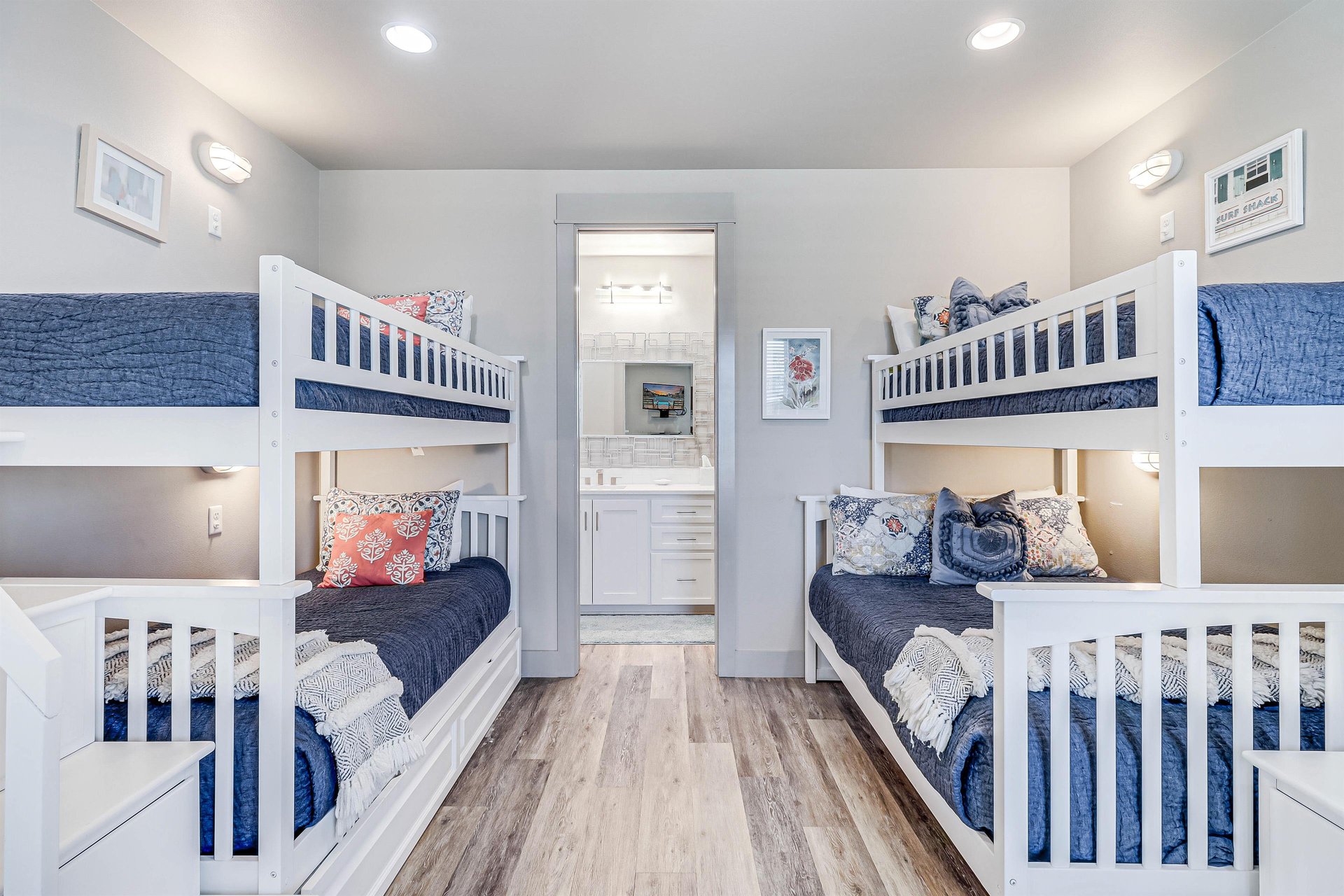 Bunk Bedroom, 1st Floor