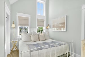 King Bedroom, 2nd Floor