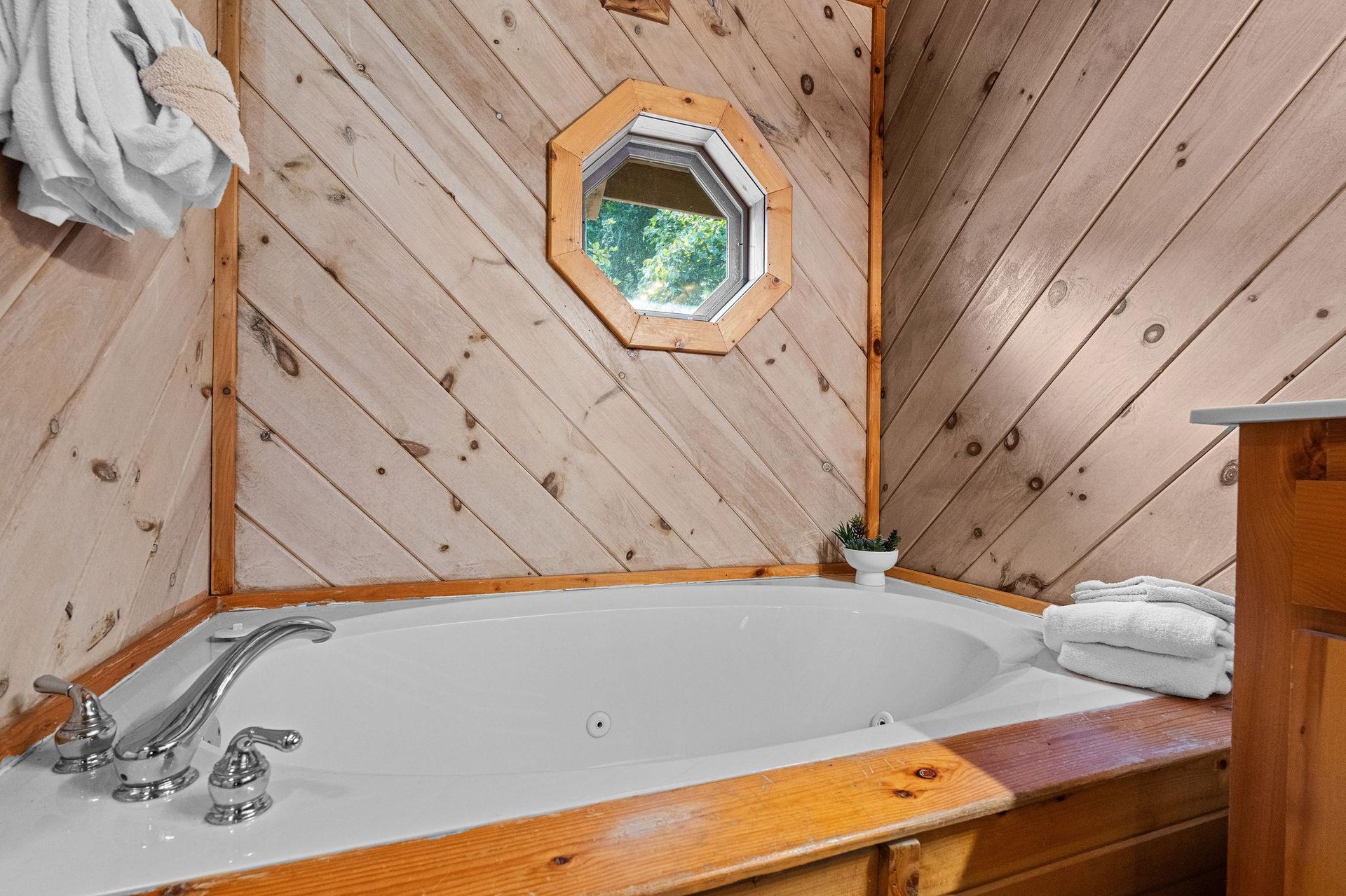 ironwoodlodge27