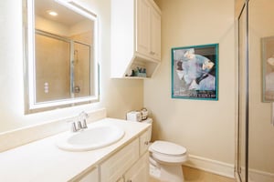 Bunk Room Bathroom, 2nd Floor