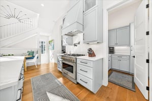 Kitchen, 2nd Floor