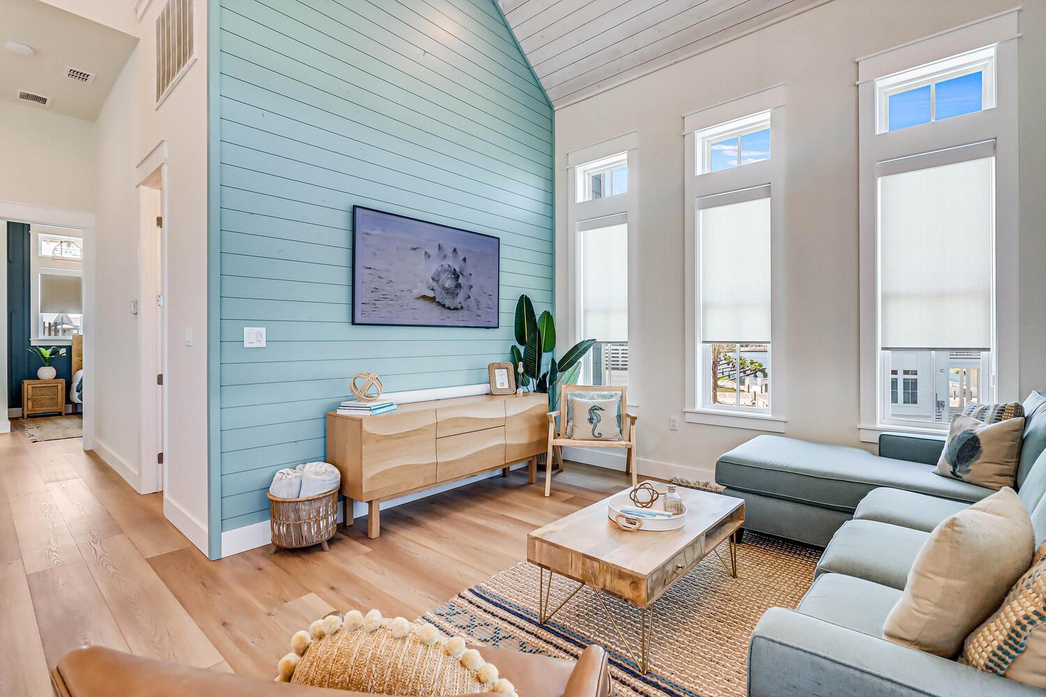 Living Area, 2nd Floor