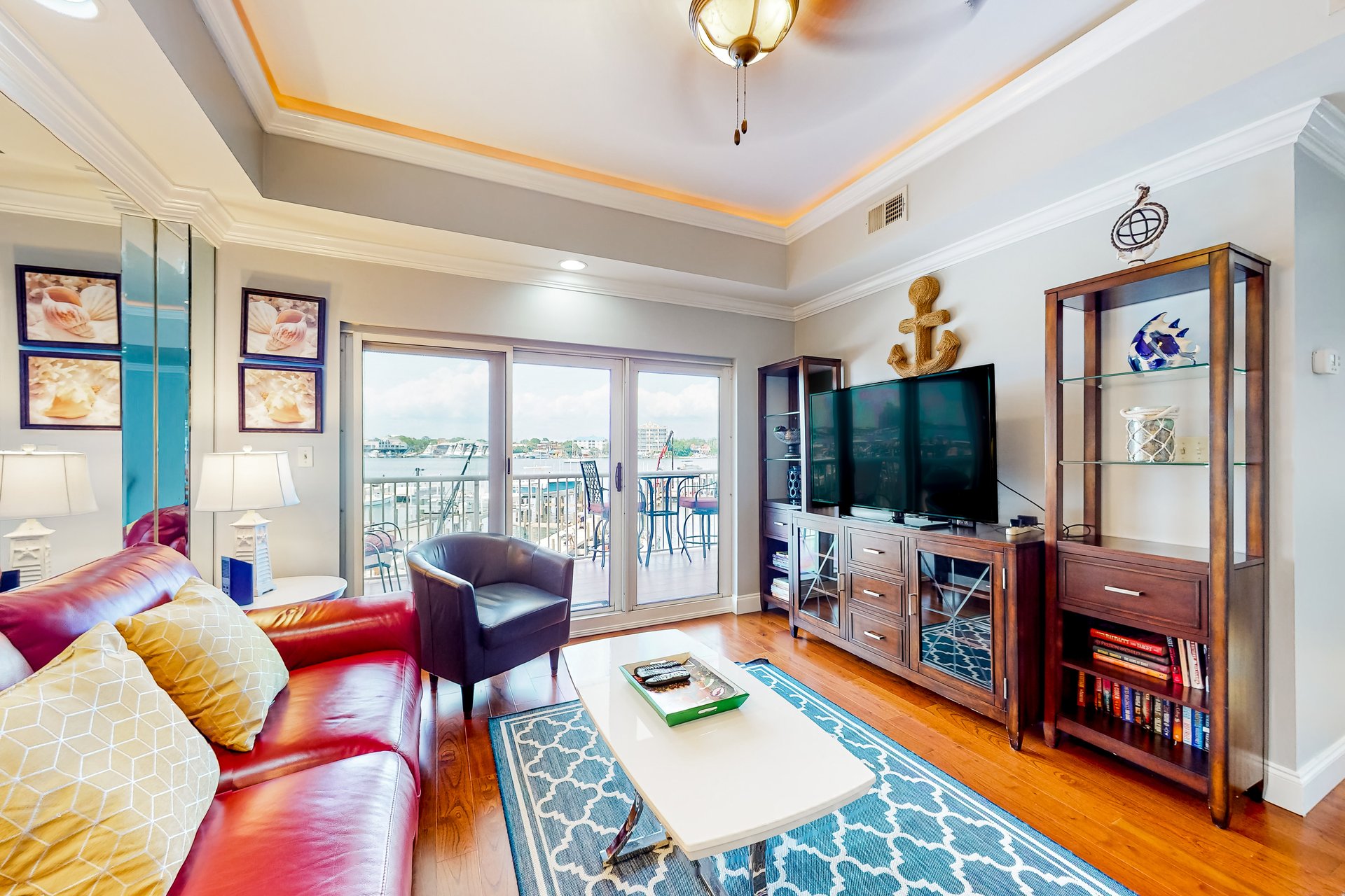 Sun King Yacht Club 2C 6