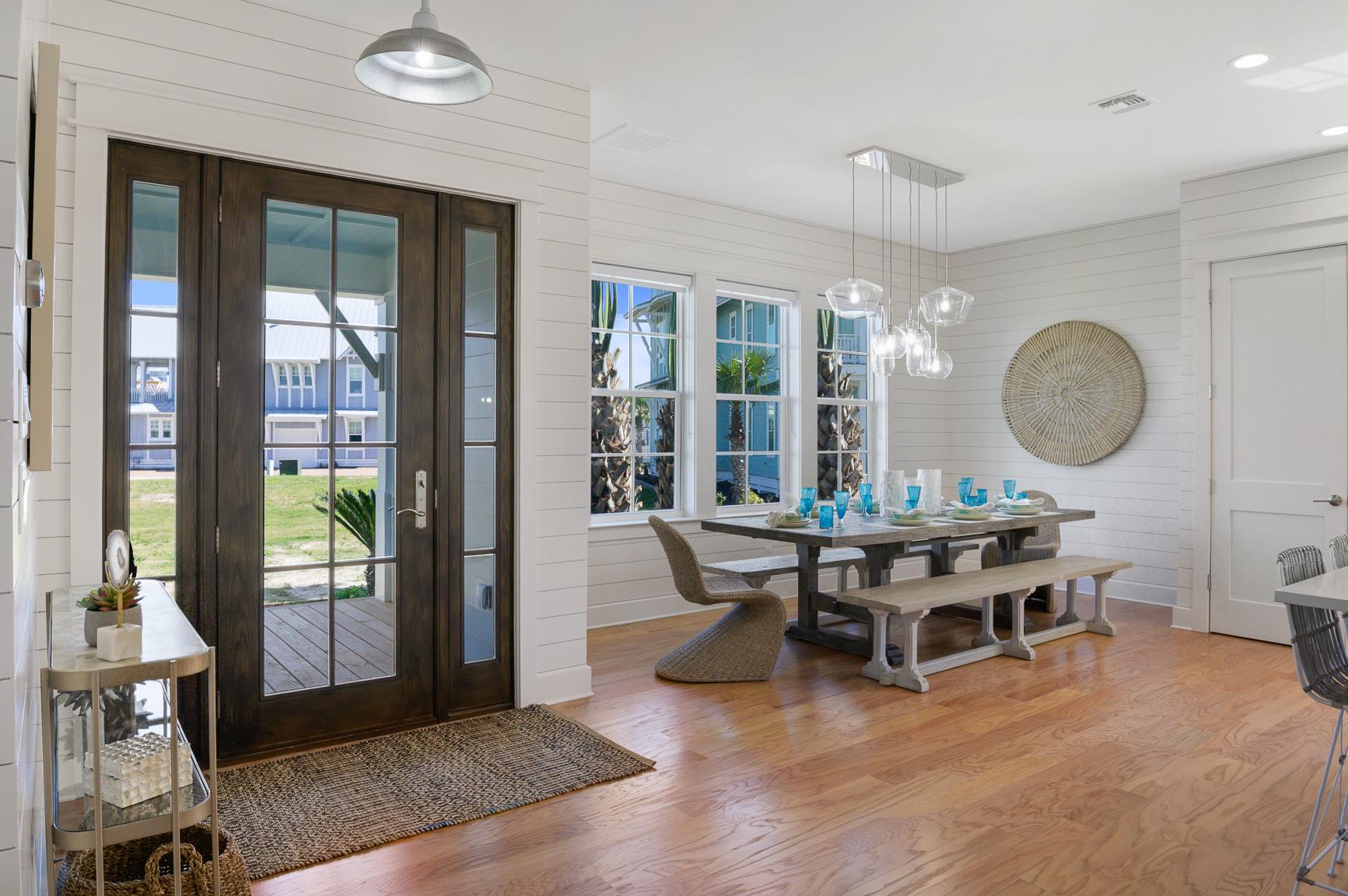 1st Floor, Entry Way