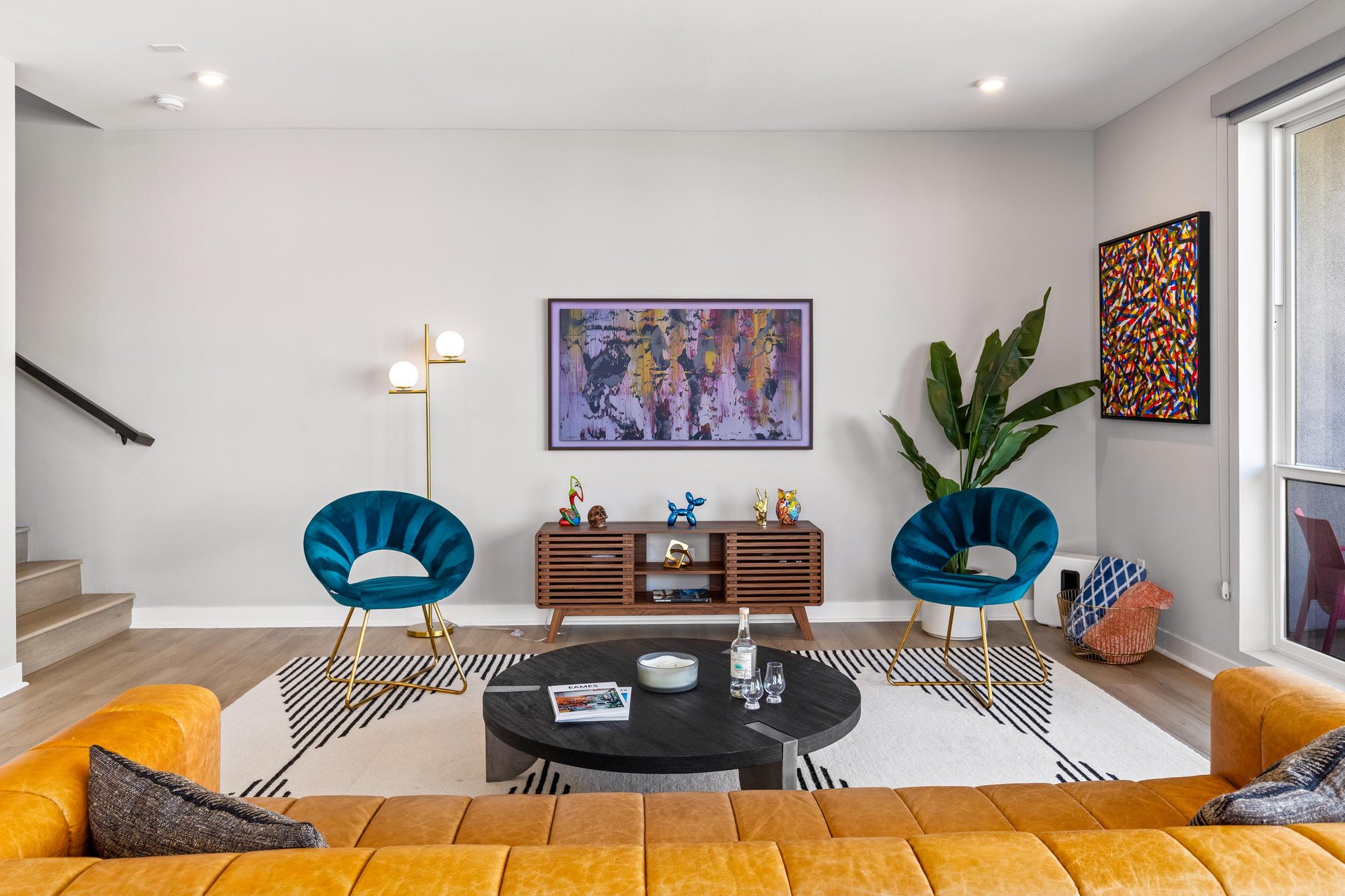 Vibrant style in your modern living space