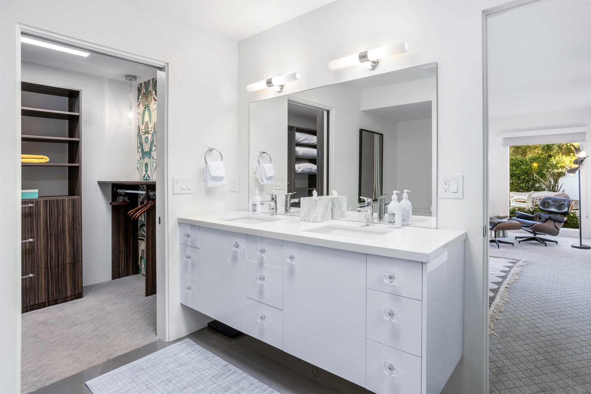 Double vanity