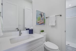 1st Floor, Shared Bathroom