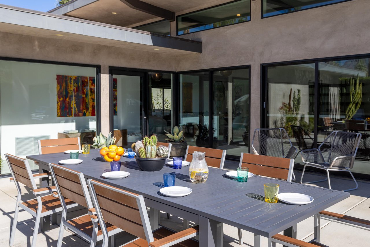 Private outdoor dining space