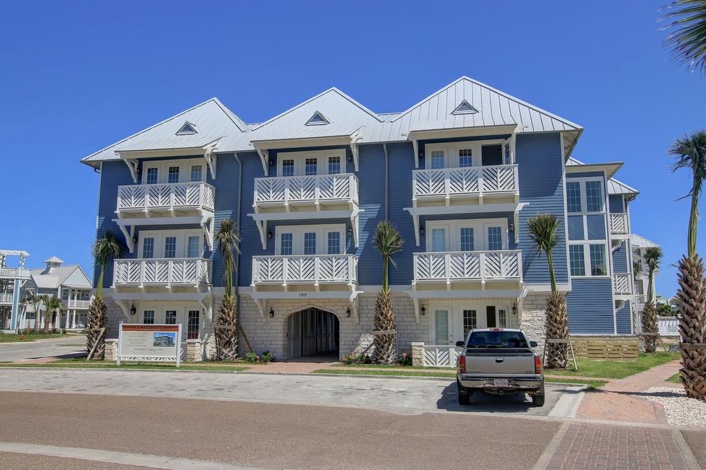 Ten Town Center Parking