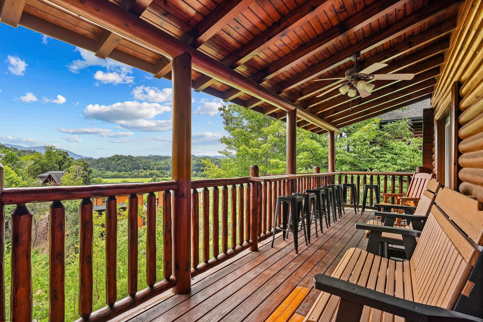 Entry level back porch view