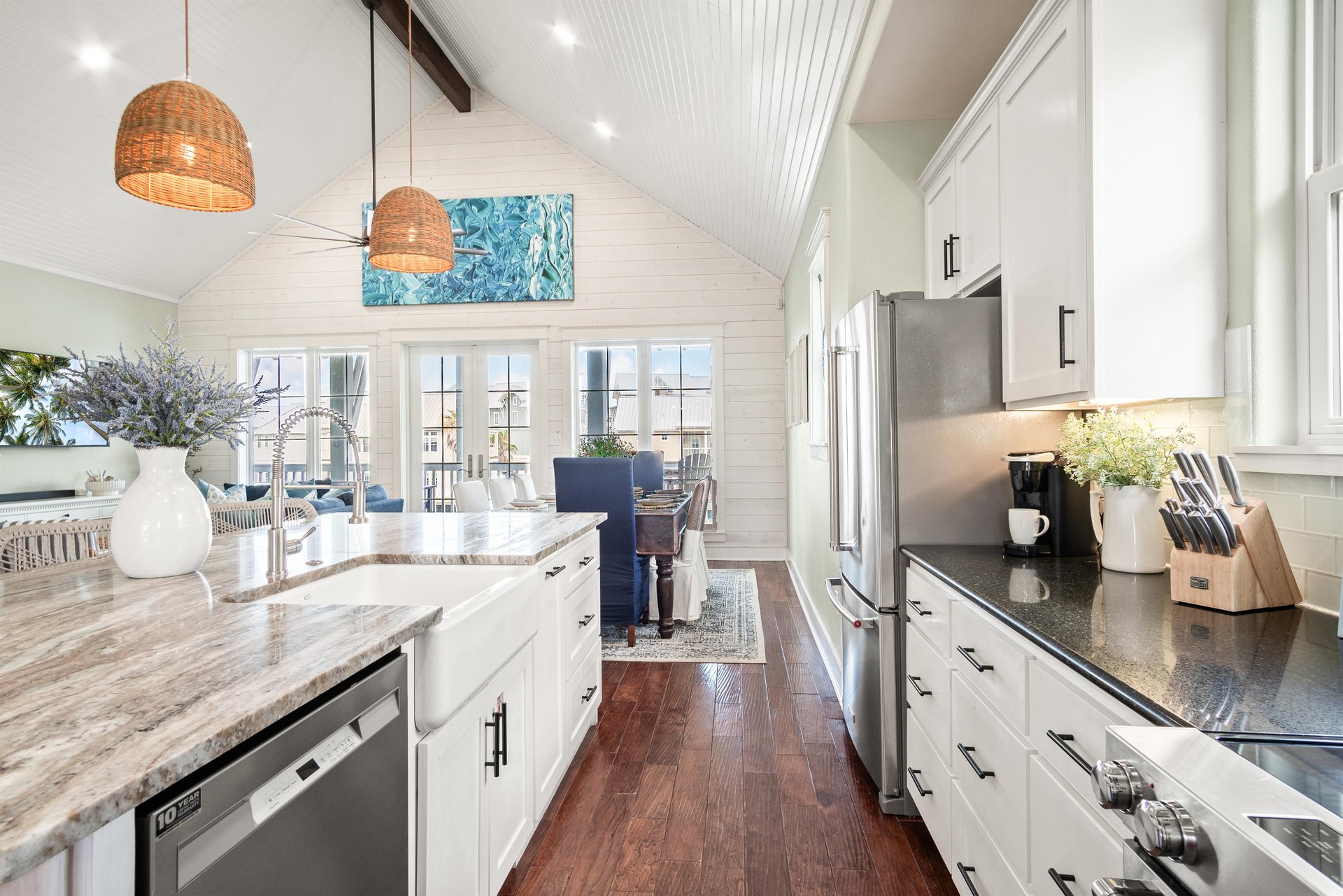 Kitchen, 2nd Floor