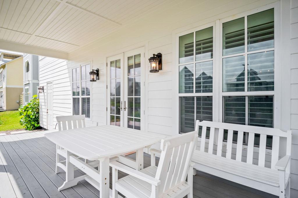 1st Floor, Back Porch
