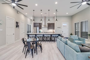 1st Floor, Living Area