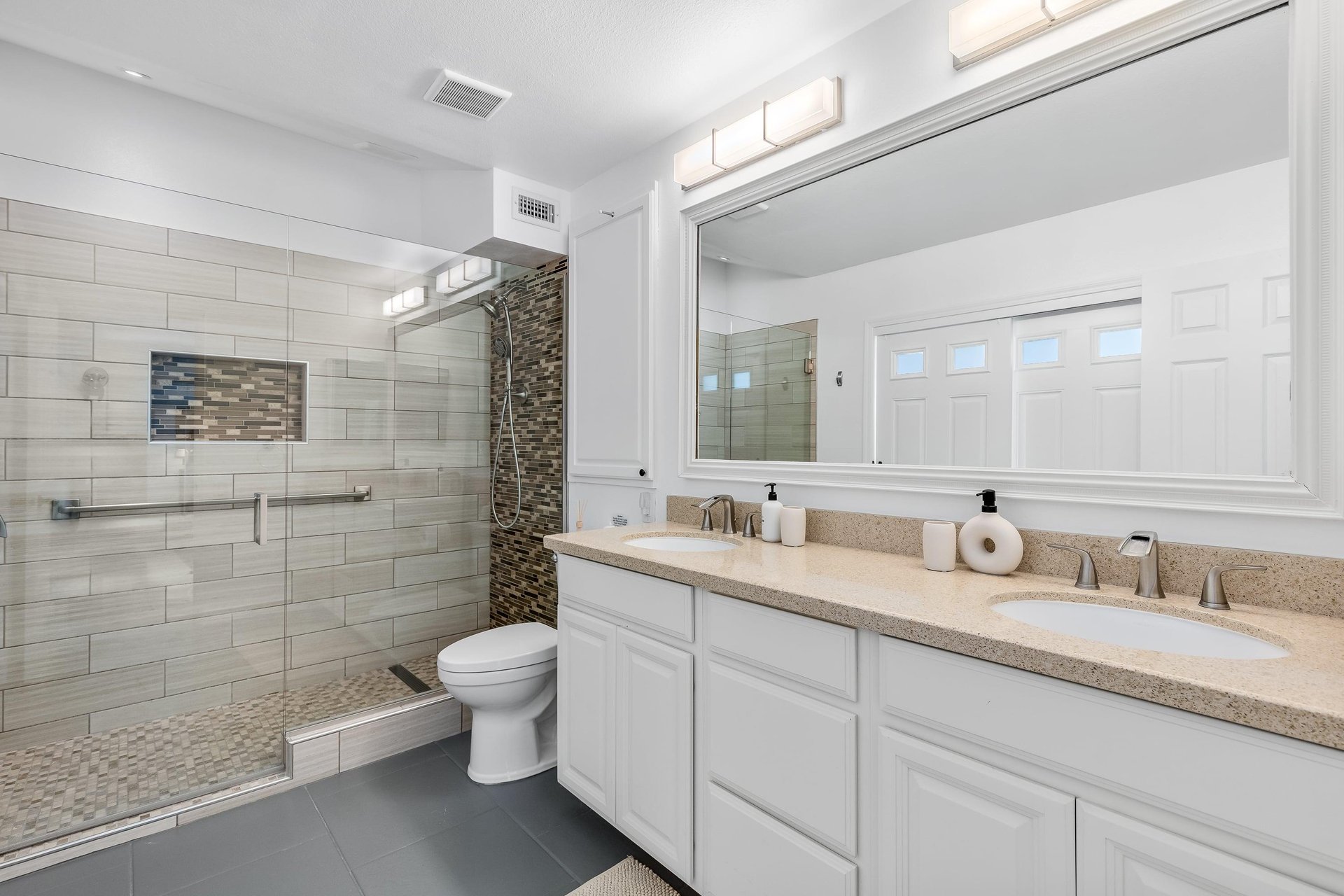 Dual sink vanity