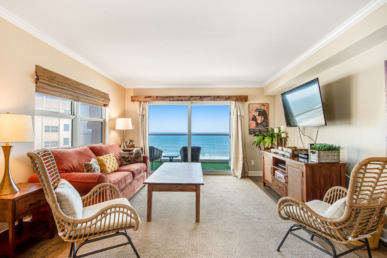 Regency Towers W 701 1