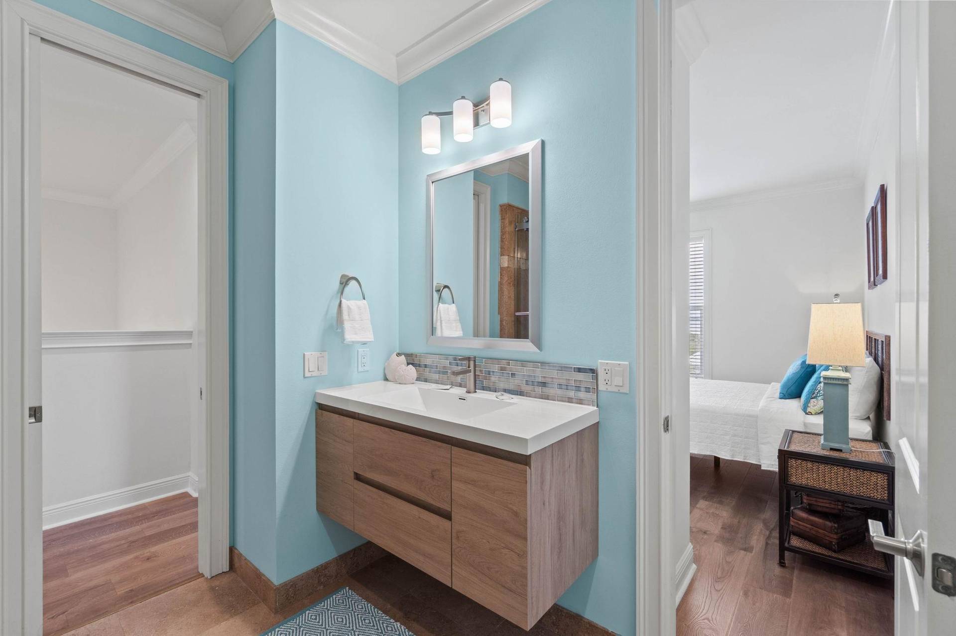 Guest Bathroom 2