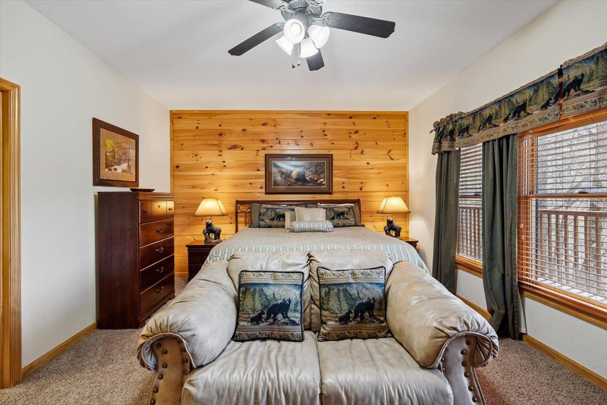 087Primary Bedroom