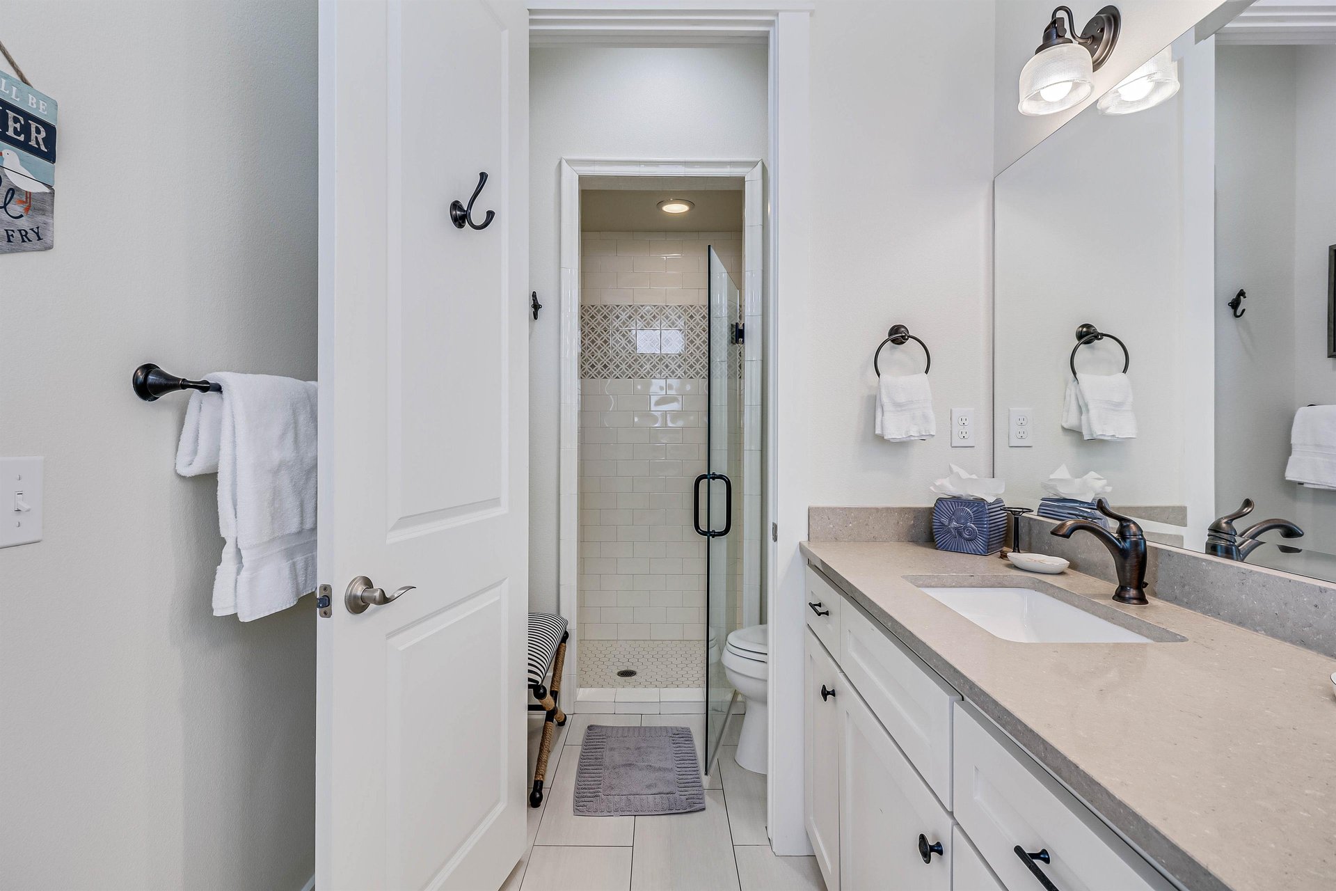 Primary King Ensuite, 1st Floor