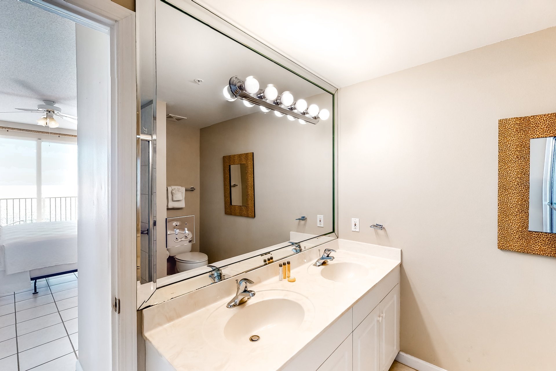 Majestic Sun A1001 13