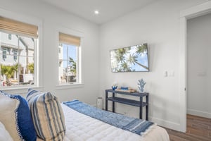 King Bedroom, 1st Floor