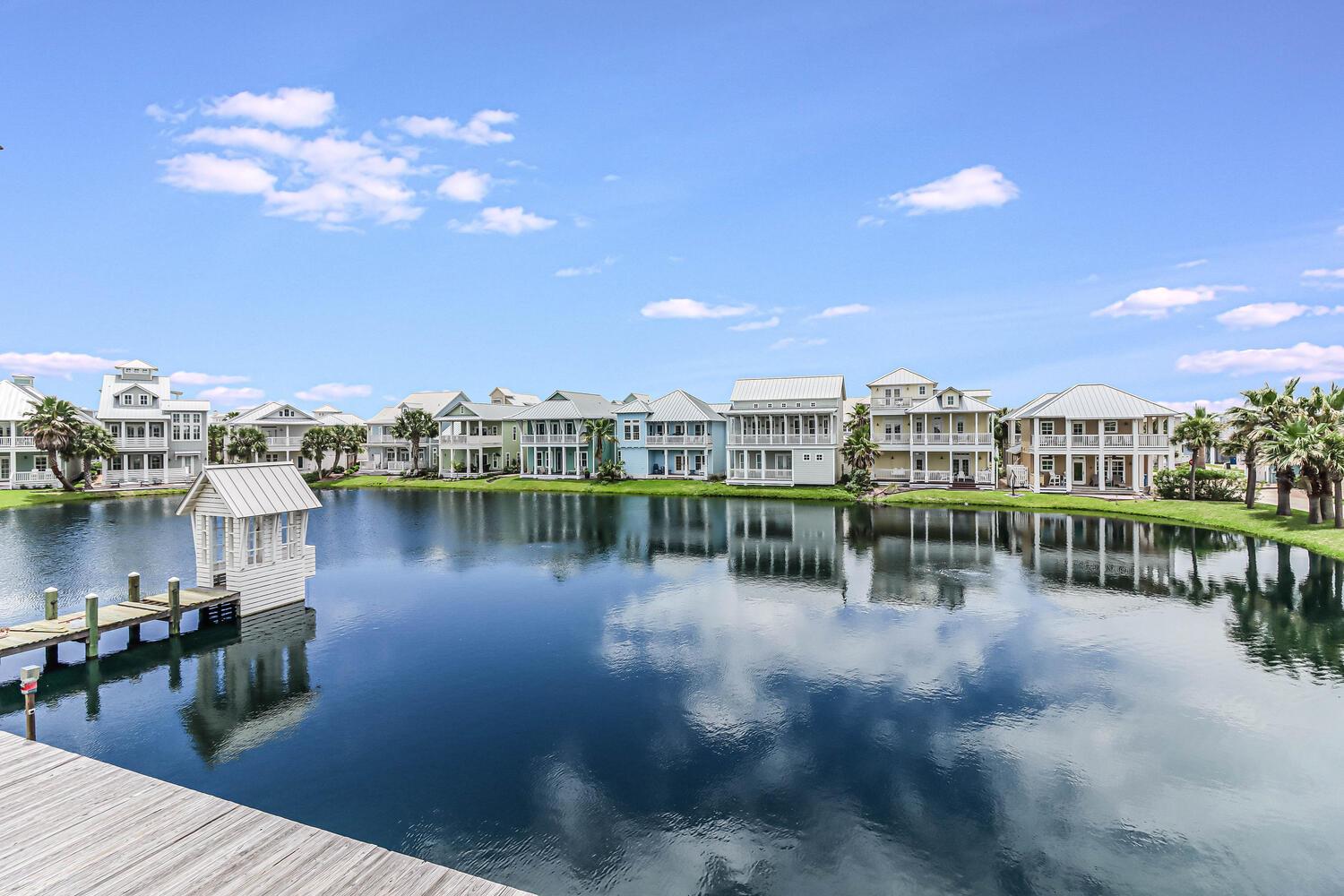 Shared Balcony with Lake Views, 2nd Floor