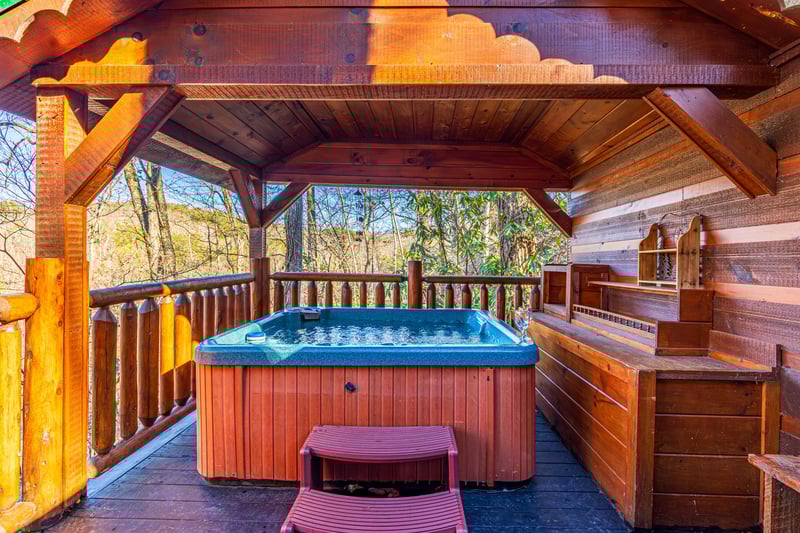 Hot tub at Hidden Pleasure