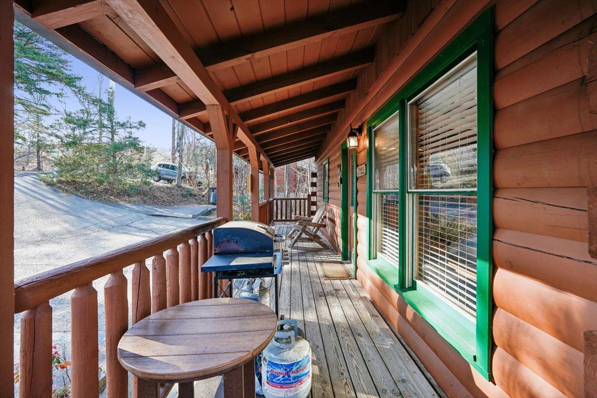 03Porch