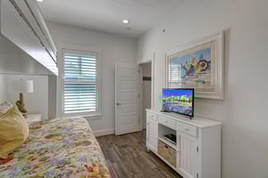 TwinFullTwin Trundle Bunk Room