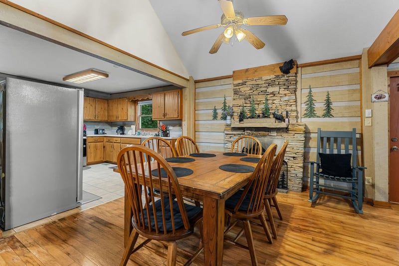 cabinbythecreekside8