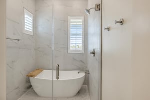 2nd Floor, Primary King Bathroom