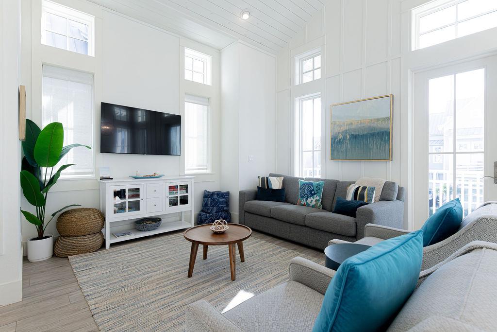 Living Area, 2nd Floor