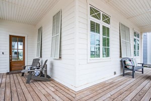 Front Porch, 1st Floor