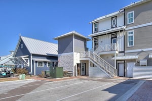 Five Town Center, Back Entry