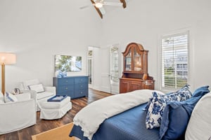 Primary King Bedroom, 2nd Floor
