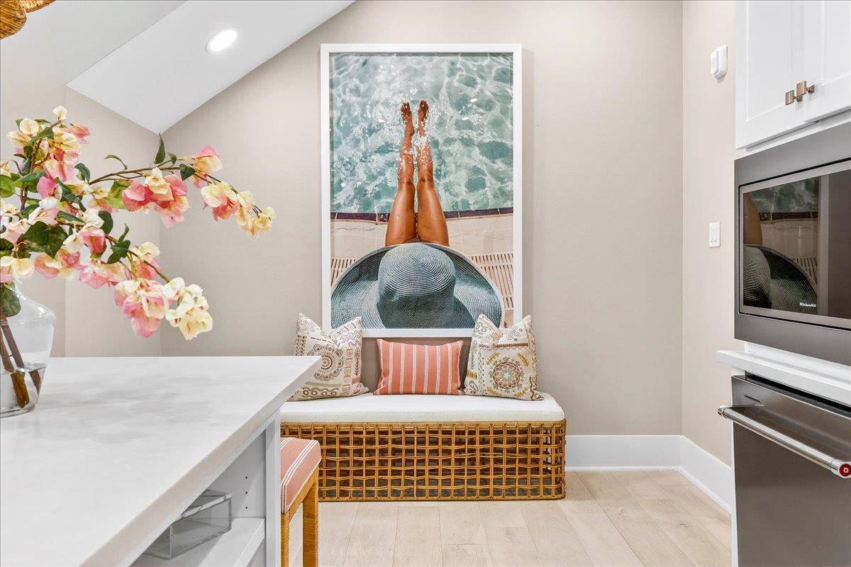 1st Floor, Sitting Area