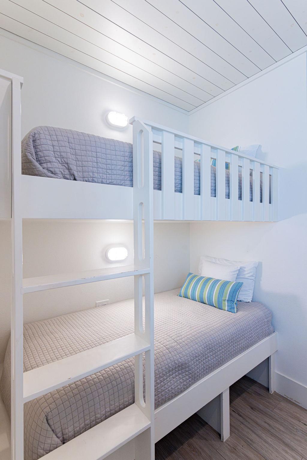 TT Bunk Bed in Primary King Bedroom, 2nd Floor