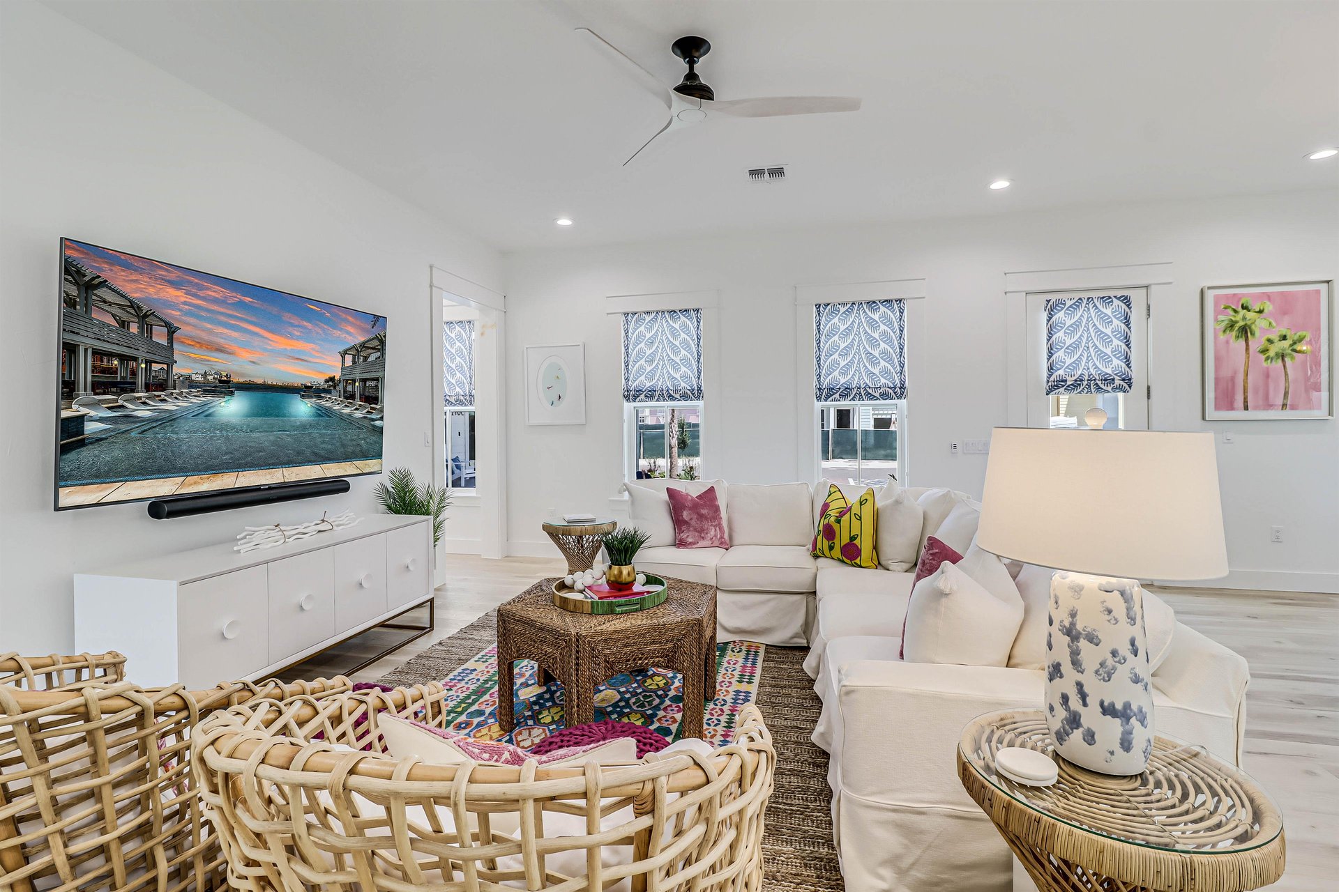 Living Area, 1st Floor