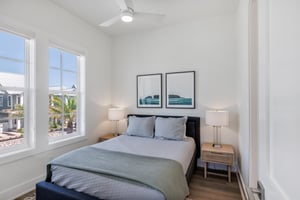 2nd Floor, Queen Bedroom