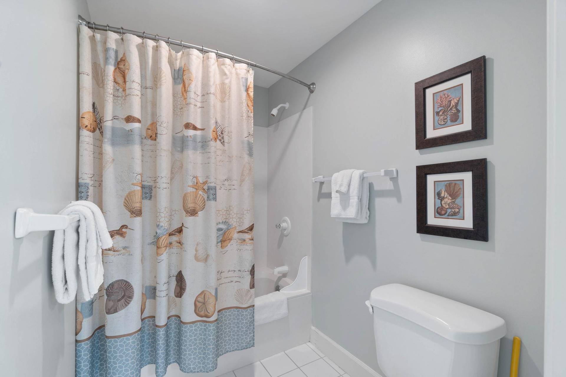 Guest Bathroom 2