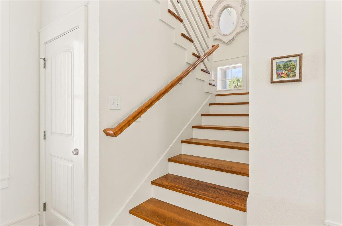 1st Floor, Staircase