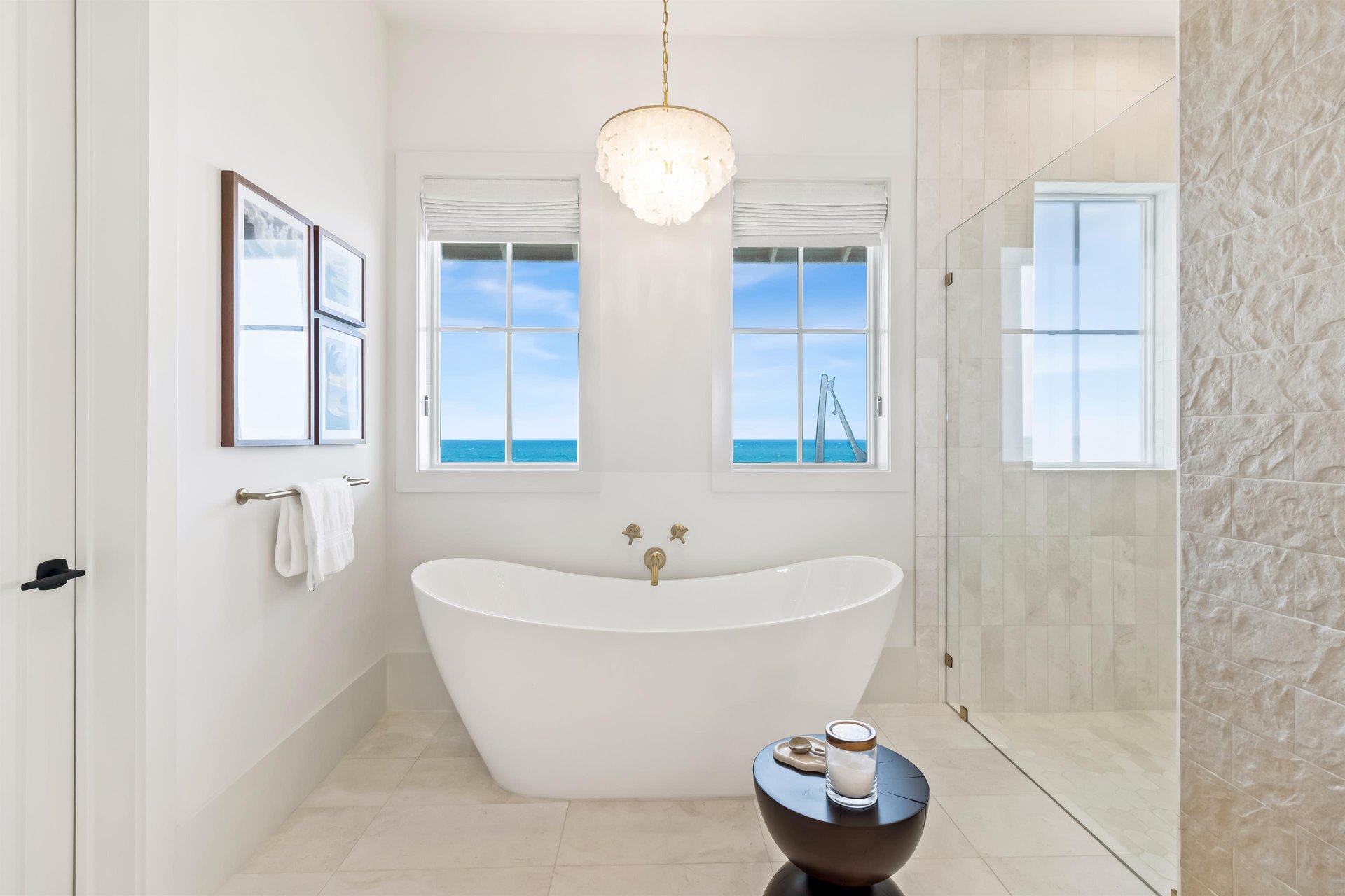 Primary King Bathroom, 3rd Floor