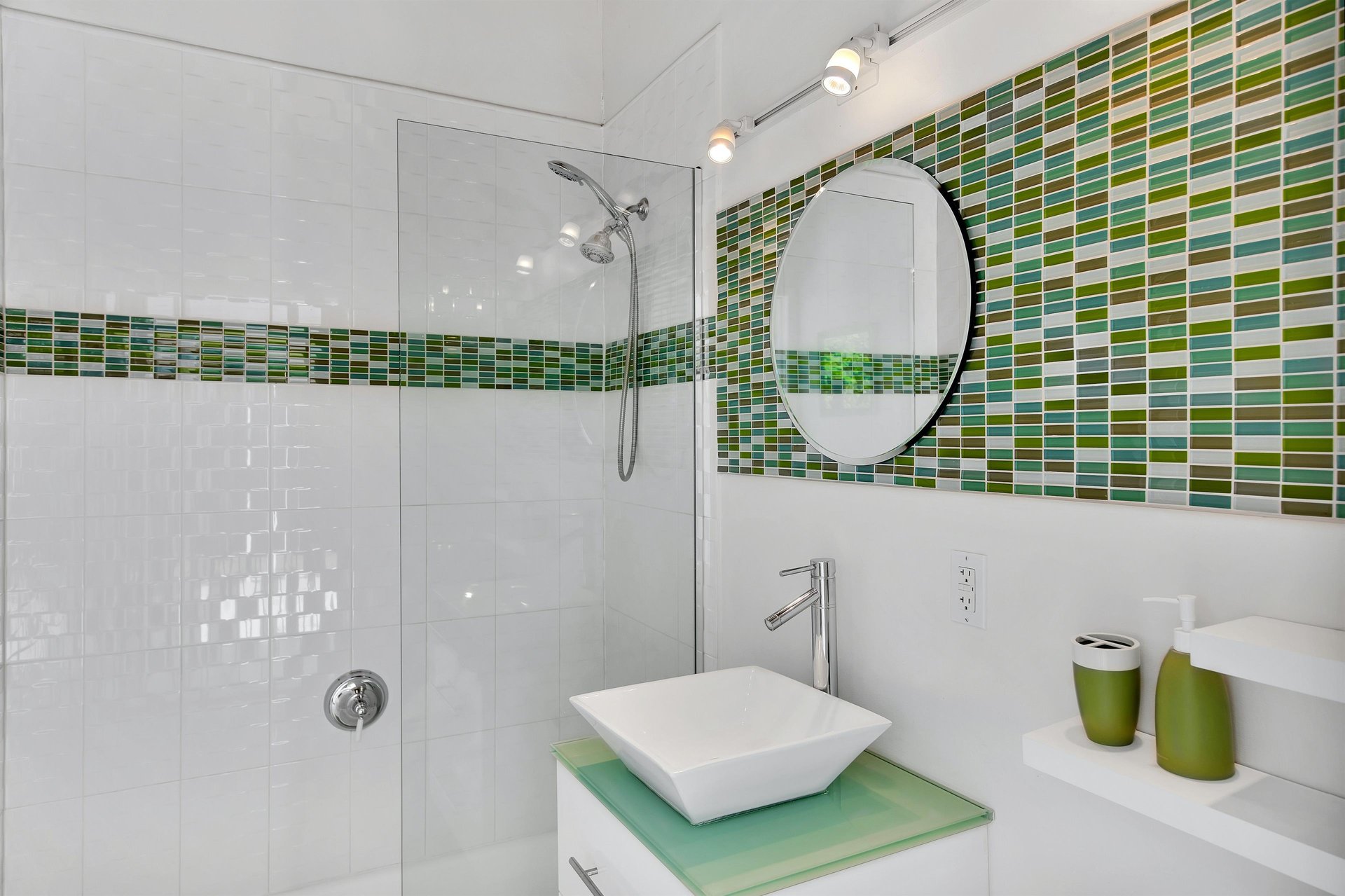 Ensuite bath