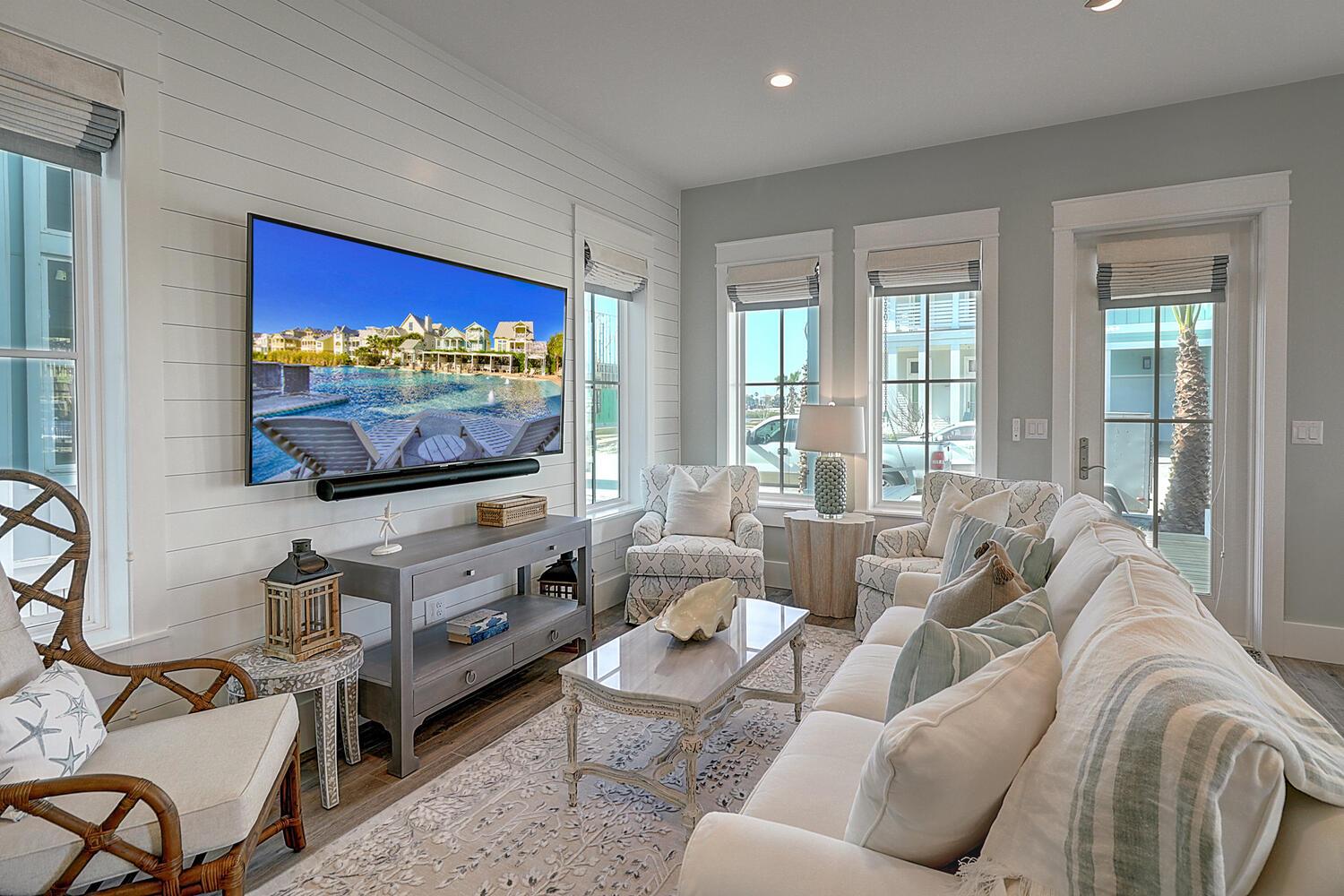 1st Floor Living Area