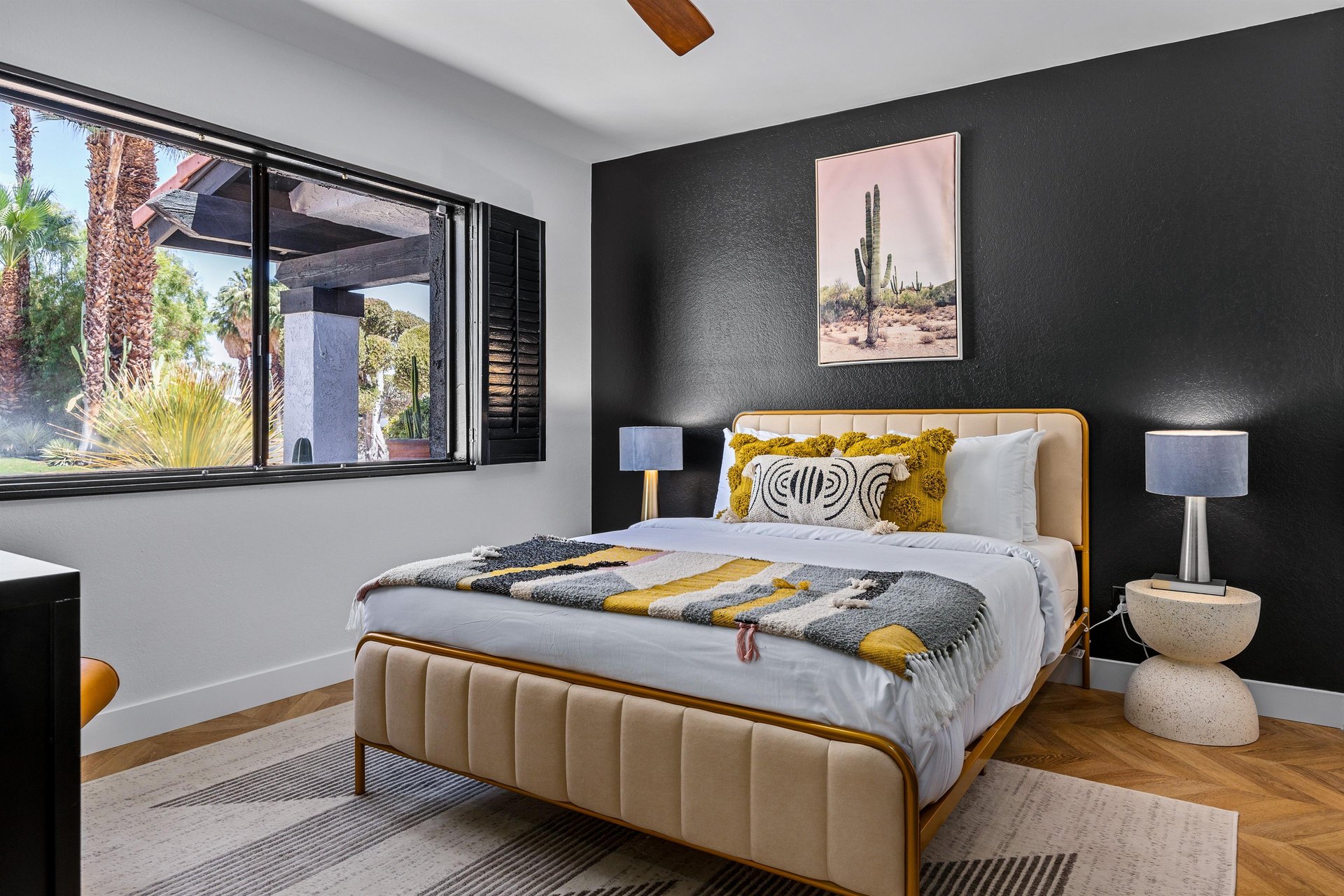 Restful guest room