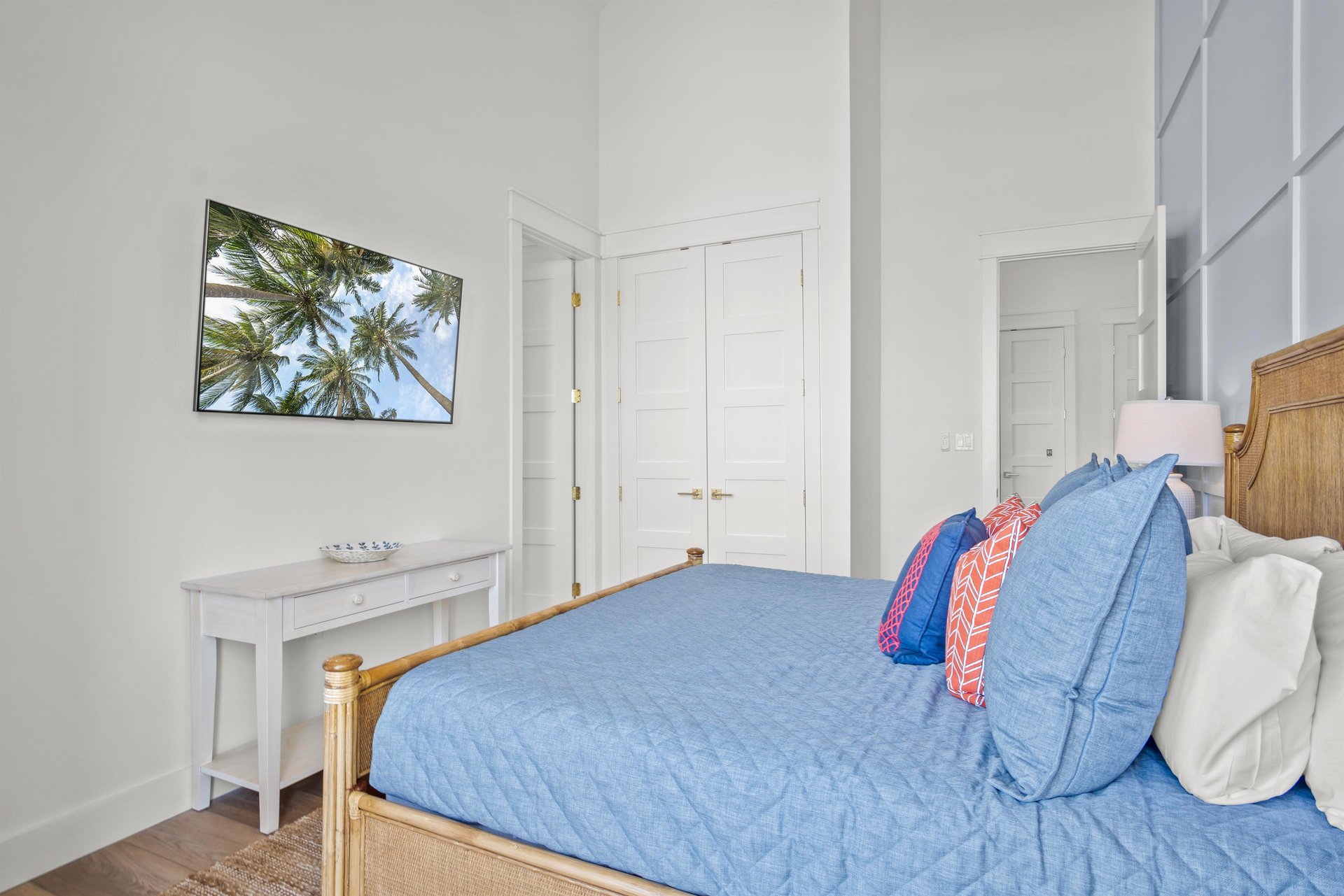 Primary King Bedroom, 2nd Floor