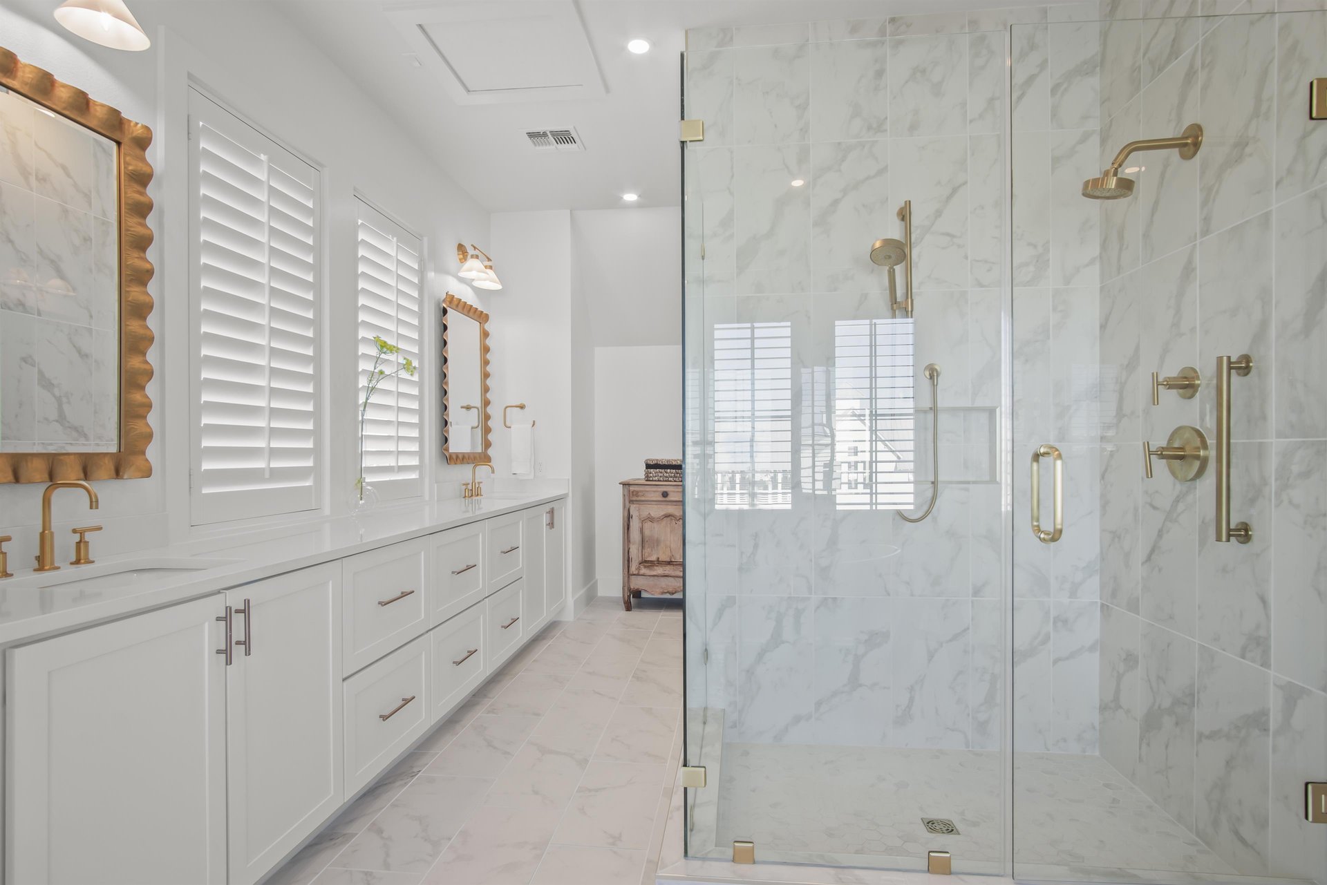 Primary Ensuite, 3rd Floor